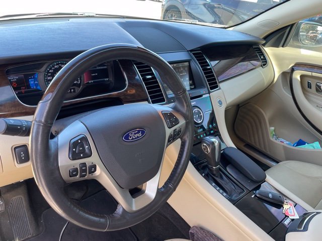 Used 2015 Ford Taurus Limited w/ Equipment Group 301A FWD image 5