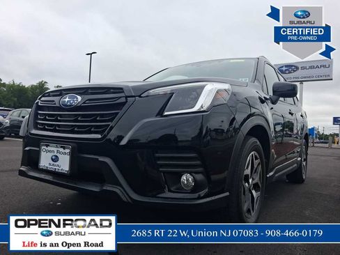 Used 2023 Subaru Forester Premium AWD/4WD image 2