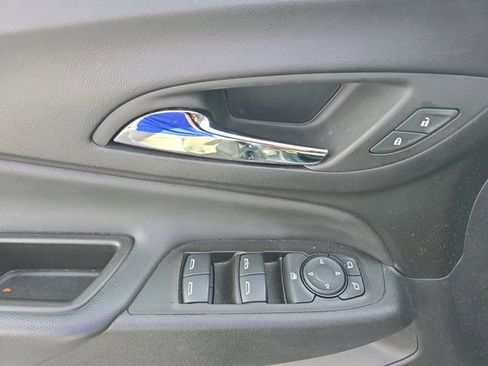 Used 2024 Chevrolet Equinox LT image 23
