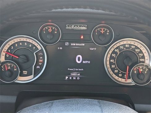 Used 2015 RAM 2500 SLT w/ Luxury Group image 22