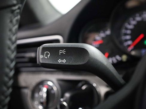 Used 2019 Porsche 911 Turbo image 29