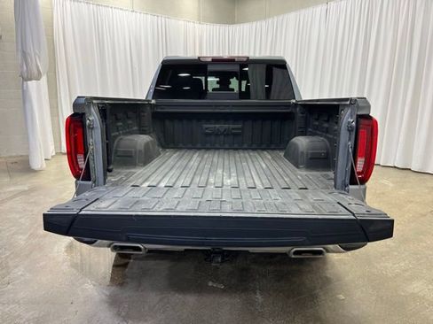 Used 2023 GMC Sierra 1500 SLT w/ SLT Premium Package image 11