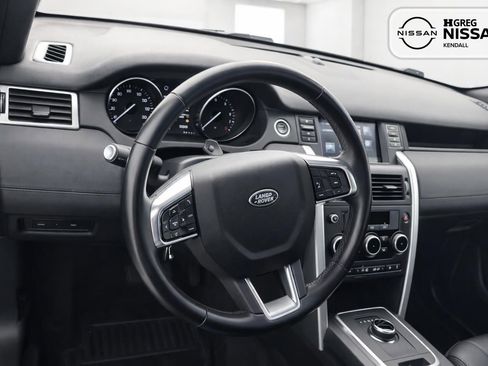 Used 2019 Land Rover Discovery Sport SE AWD/4WD image 8