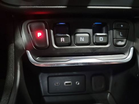 Certified 2019 GMC Terrain SLE w/ Driver Convenience Package image 24