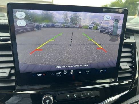 Used 2025 Ford Transit 350 XLT RWD image 13