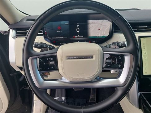Used 2024 Land Rover Range Rover SE image 25