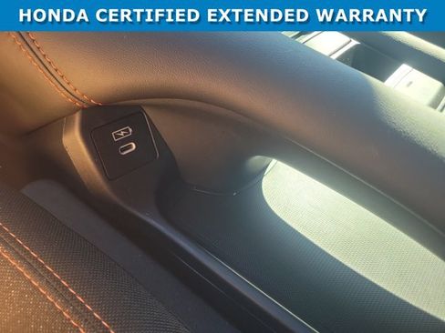 Certified 2025 Honda HR-V Sport image 32
