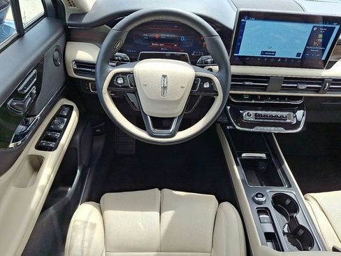 Certified 2025 Lincoln Corsair Grand Touring w/ Equipment Group 302A AWD/4WD image 11