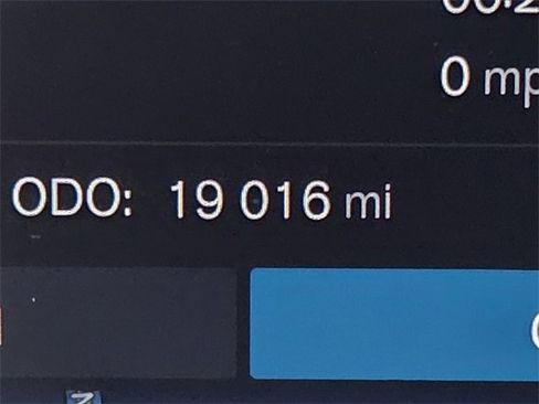 Used 2025 Volvo XC60 B5 Core image 39