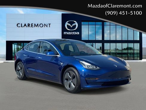 Used 2020 Tesla Model 3 Standard Range Plus image 1