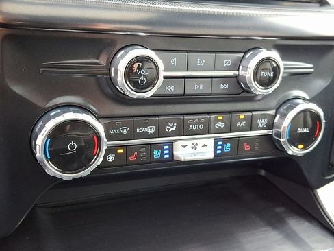 Used 2024 Ford F150 Lariat w/ Equipment Group 502A High AWD/4WD image 17