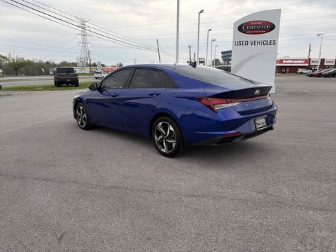 Used 2023 Hyundai Elantra SEL w/ Convenience Package image 8