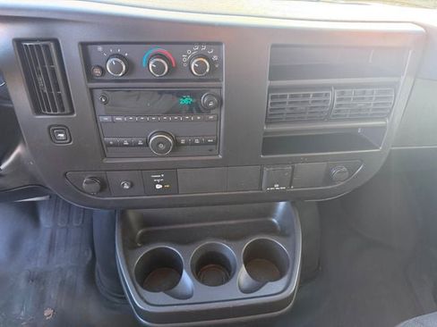 Used 2024 GMC Savana 2500 w/ Driver Convenience Package image 13