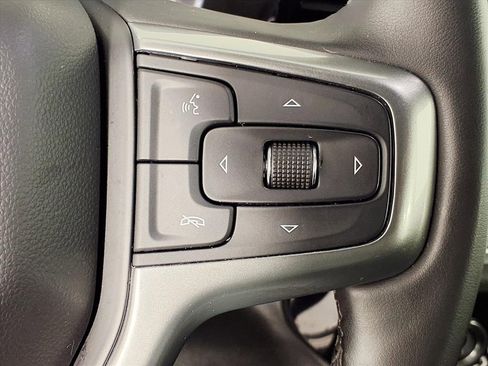 Used 2024 Chevrolet Silverado 1500 LT image 9