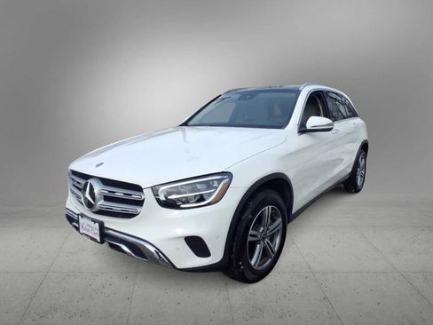 Used 2022 Mercedes-Benz GLC 300 4MATIC image 4