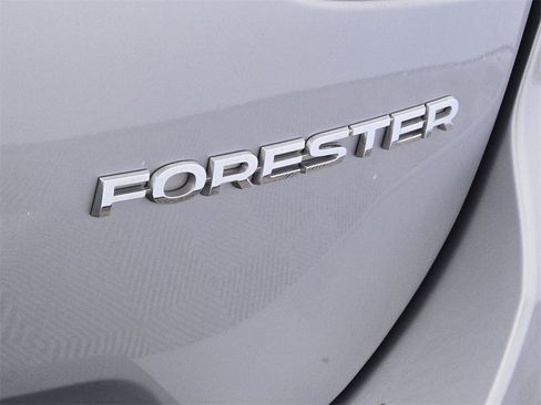 Certified 2020 Subaru Forester Limited image 11