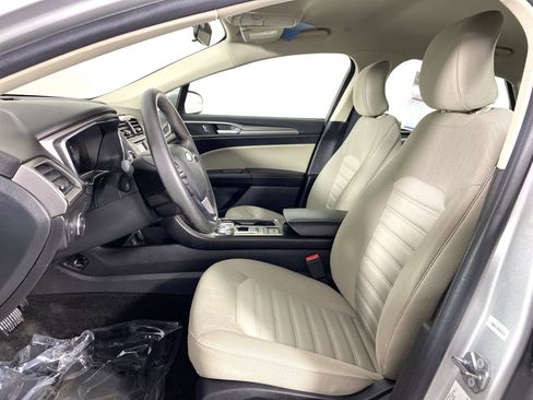 Used 2018 Ford Fusion S image 15