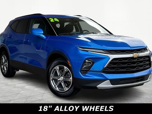 Used 2024 Chevrolet Blazer LT w/ Convenience Package image 3