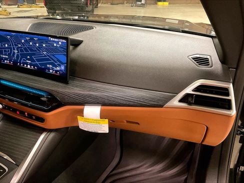 Certified 2026 BMW 430i Coupe w/ M Sport Package image 17