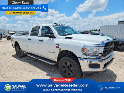 Used 2022 RAM 2500 Tradesman w/ Chrome Appearance Group AWD/4WD image 5