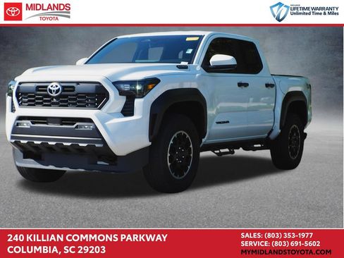 Used 2024 Toyota Tacoma TRD Off-Road AWD/4WD image 1