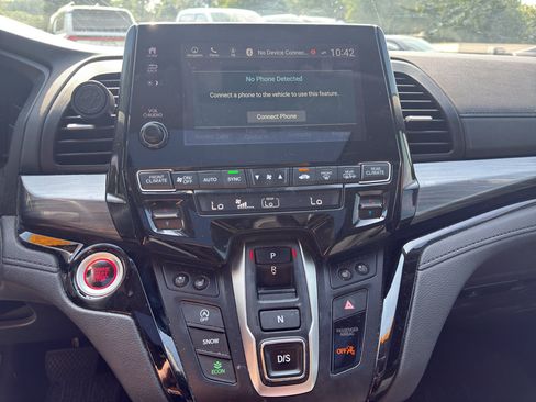 Used 2023 Honda Odyssey Elite image 9