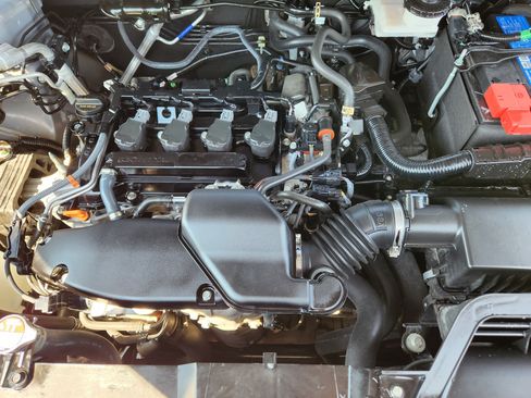 Used 2025 Honda CR-V EX-L image 9