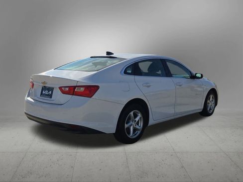 Used 2018 Chevrolet Malibu LS image 6