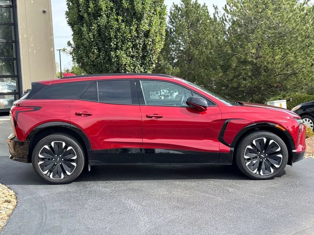 Used 2024 Chevrolet Blazer EV RS AWD/4WD image 11