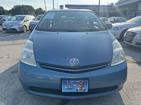 Used 2004 Toyota Prius FWD image 2