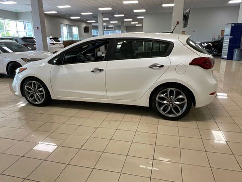Used 2016 Kia Forte SX w/ SX Premium Technology Package FWD image 5