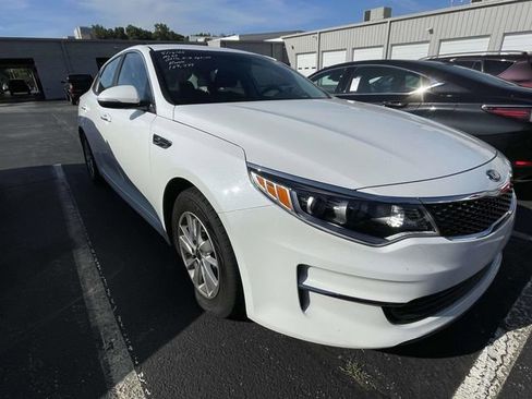 Used 2016 Kia Optima LX FWD image 1