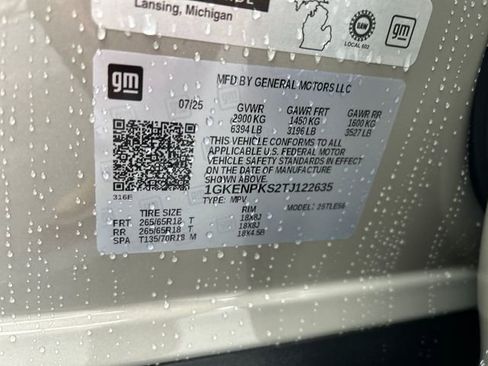 New 2026 GMC Acadia AT4 w/ LPO, Floor Liner Package image 33