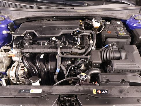 Used 2023 Hyundai Elantra SEL w/ Cargo Package FWD image 18