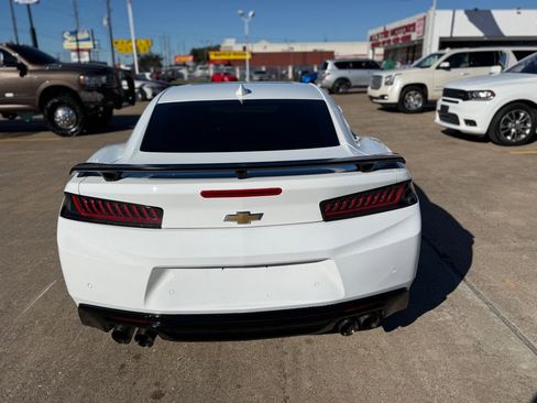 Used 2018 Chevrolet Camaro SS image 7