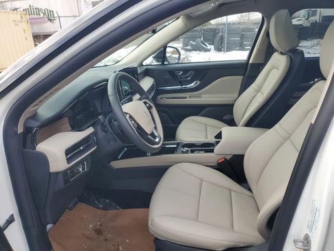 New 2026 Lincoln Corsair Reserve w/ Jet Appearance Package image 12