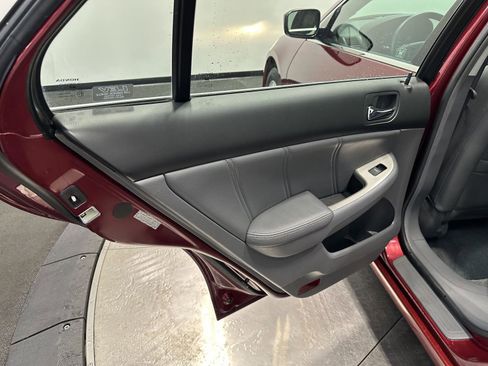 Used 2006 Honda Accord EX-L image 28