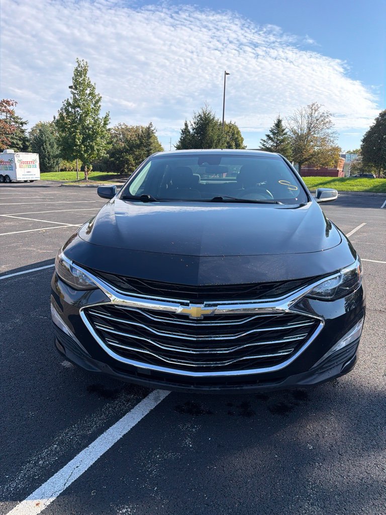 Used 2023 Chevrolet Malibu LT FWD image 3