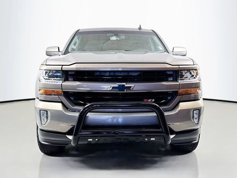 Used 2017 Chevrolet Silverado 1500 LT w/ LPO, Black Pack AWD/4WD image 2