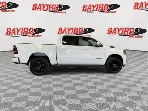 Used 2020 RAM 1500 4x4 Crew Cab image 10