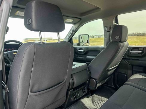 Certified 2024 Chevrolet Silverado 2500 Custom w/ Custom Value Package image 17