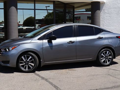 Used 2024 Nissan Versa S w/ S Plus Package FWD image 4