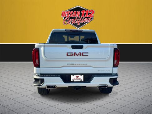 Used 2023 GMC Sierra 1500 Denali w/ Denali Reserve Package AWD/4WD image 8