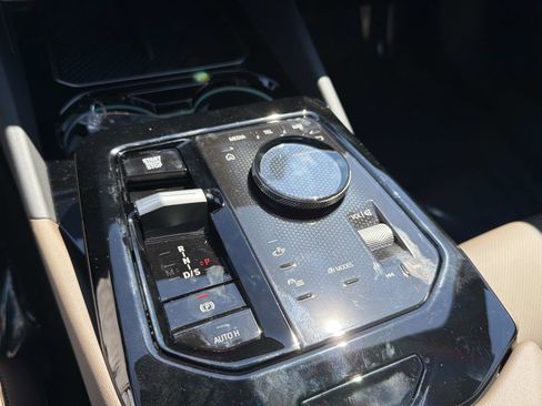 New 2026 BMW 550e xDrive image 21