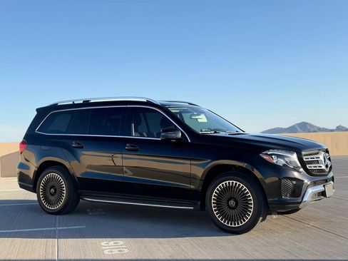 Used 2017 Mercedes-Benz GLS 450 4MATIC image 3