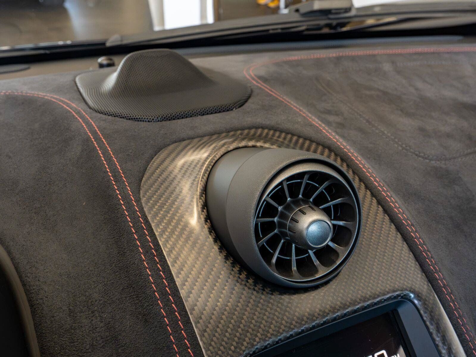 Used 2016 McLaren 675LT Coupe RWD image 79