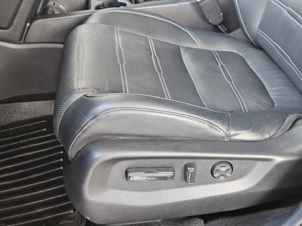 Used 2019 Honda CR-V Touring image 25