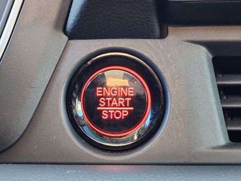 Certified 2023 Honda Pilot Elite image 23