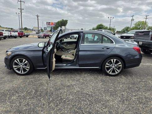 Used 2016 Mercedes-Benz C 300 Sedan image 9