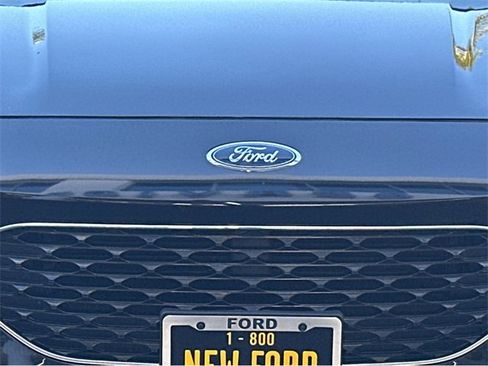 Used 2020 Ford Escape SE image 43